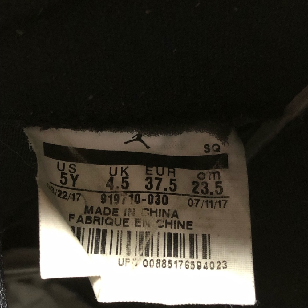 Youth  Air Jordan 5 Retro PREM 'Heiress Camo' Sneakers [919710 030] - Picture 6 of 6